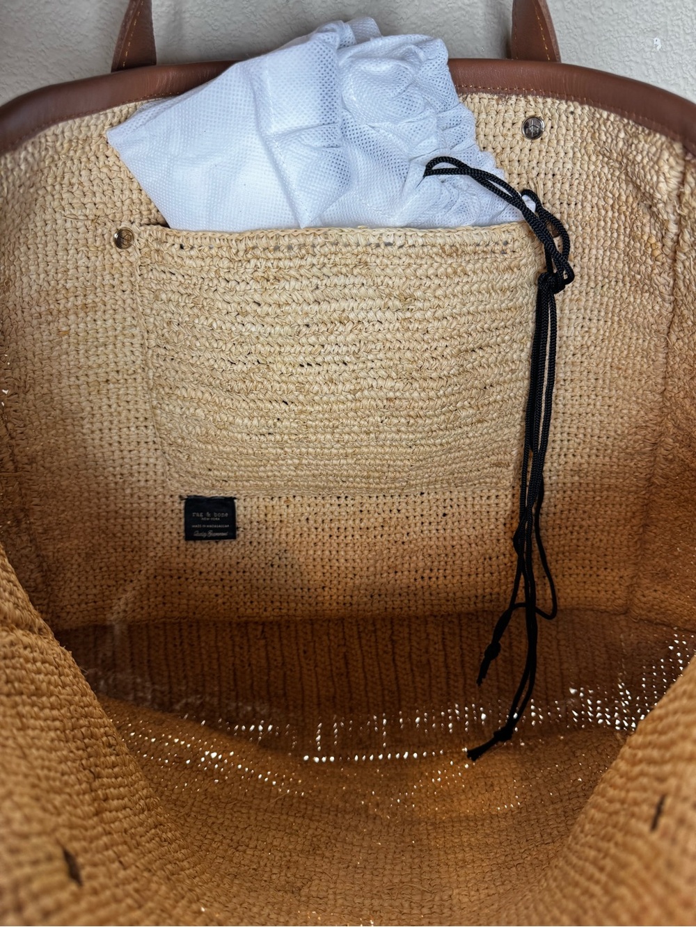 Rag & Bone Daily Leather Trim Straw Raffia Tote Natural NWT $258 - Picture 7 of 9